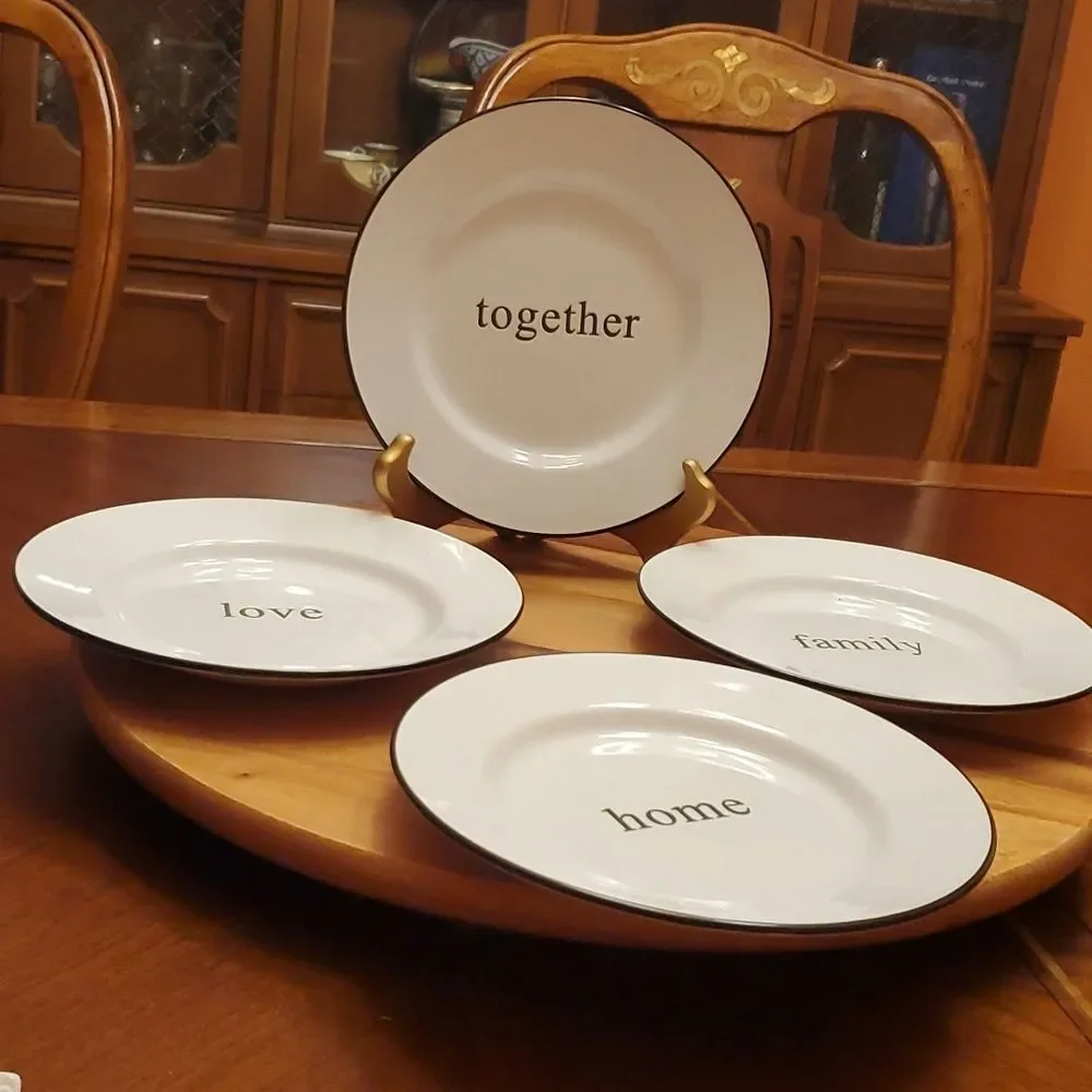 JC PENNY HOME SALAD PLATES A SET OF 4